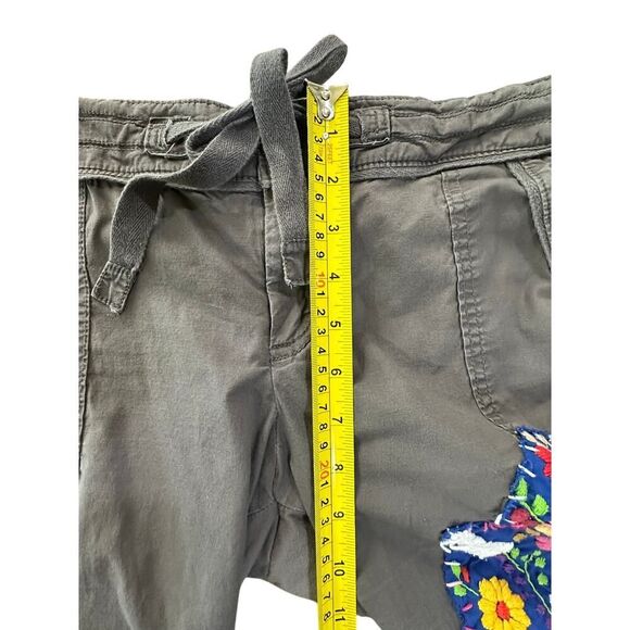 Upcycled Embroidered Patchwork Cargo Shorts BOHO Art Deco Gaudy Chic Women SZ 11 - Picture 13 of 15